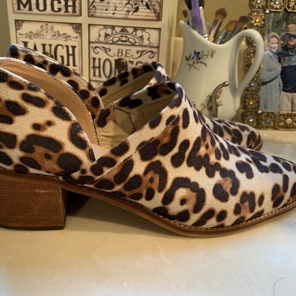 Dress shoes - Picture 2 of 2